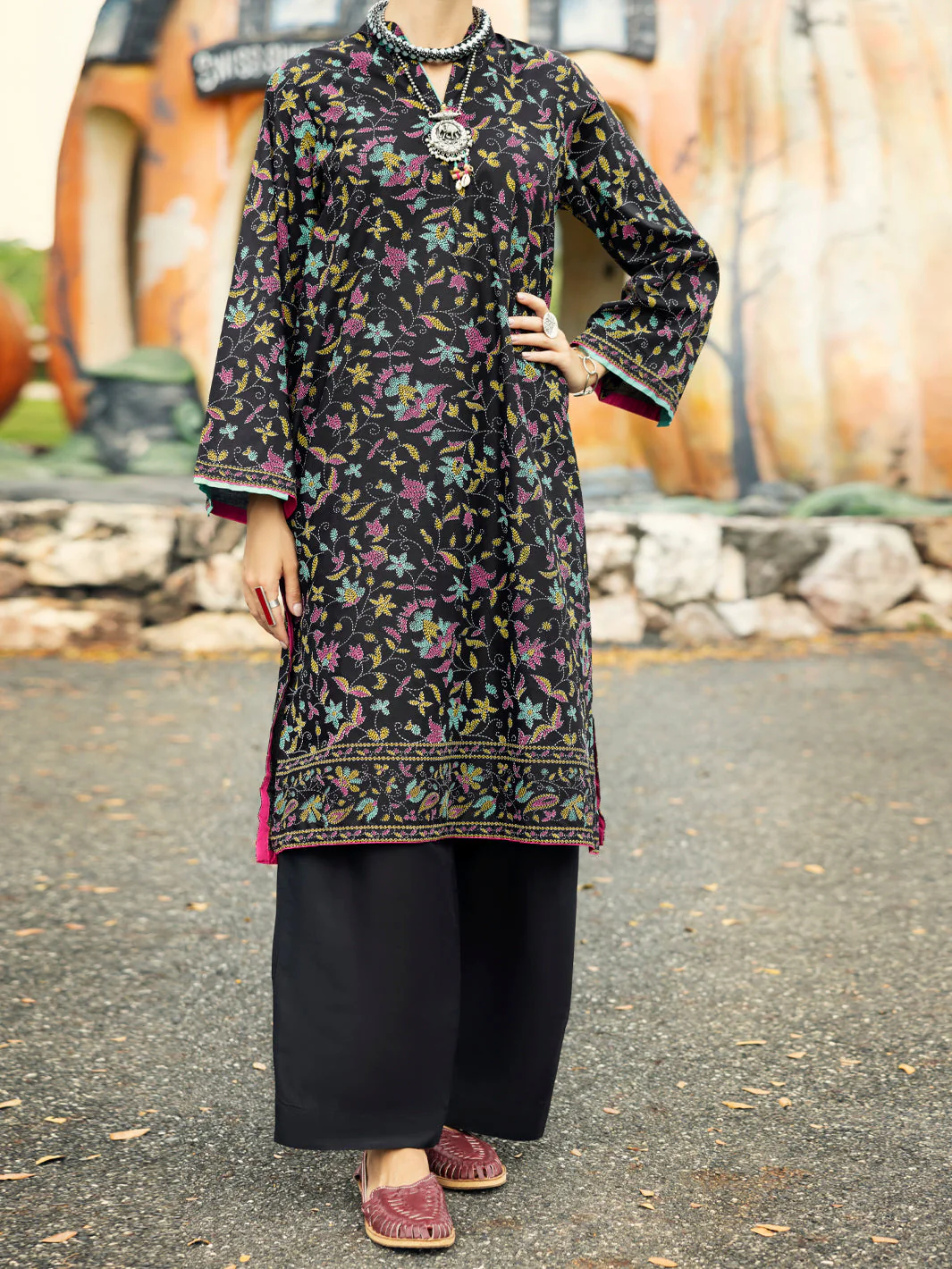 BLACK LAWN KURTI | AL-LK-1042/FB-1042A