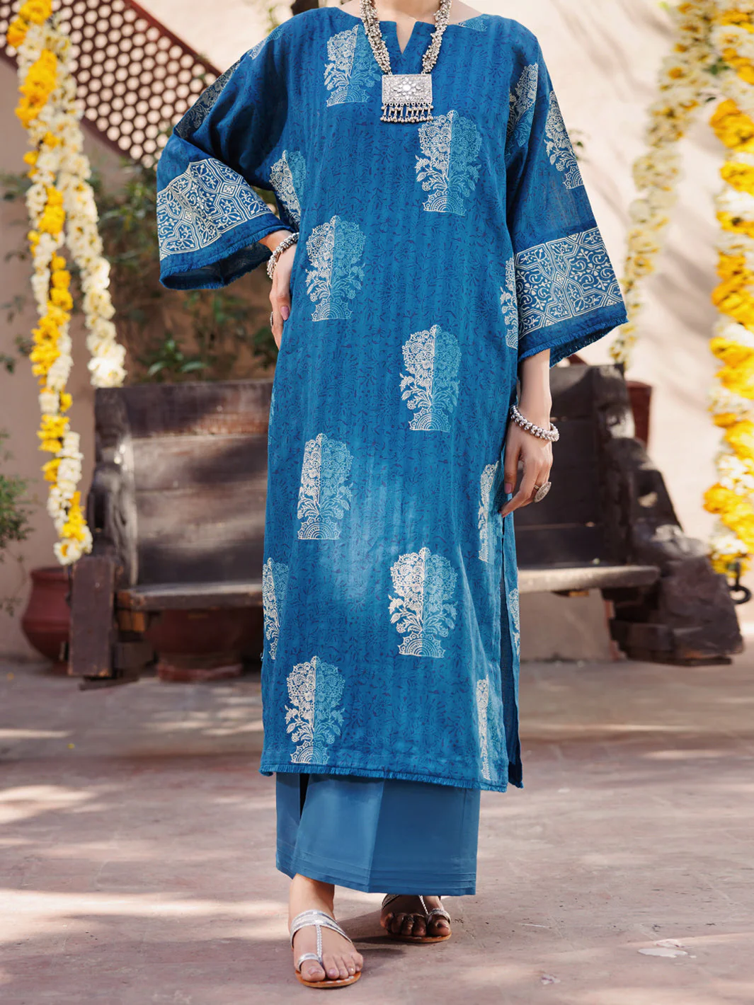 BLUE DOBBY KURTI | AL-LK-1060/FB-1060A
