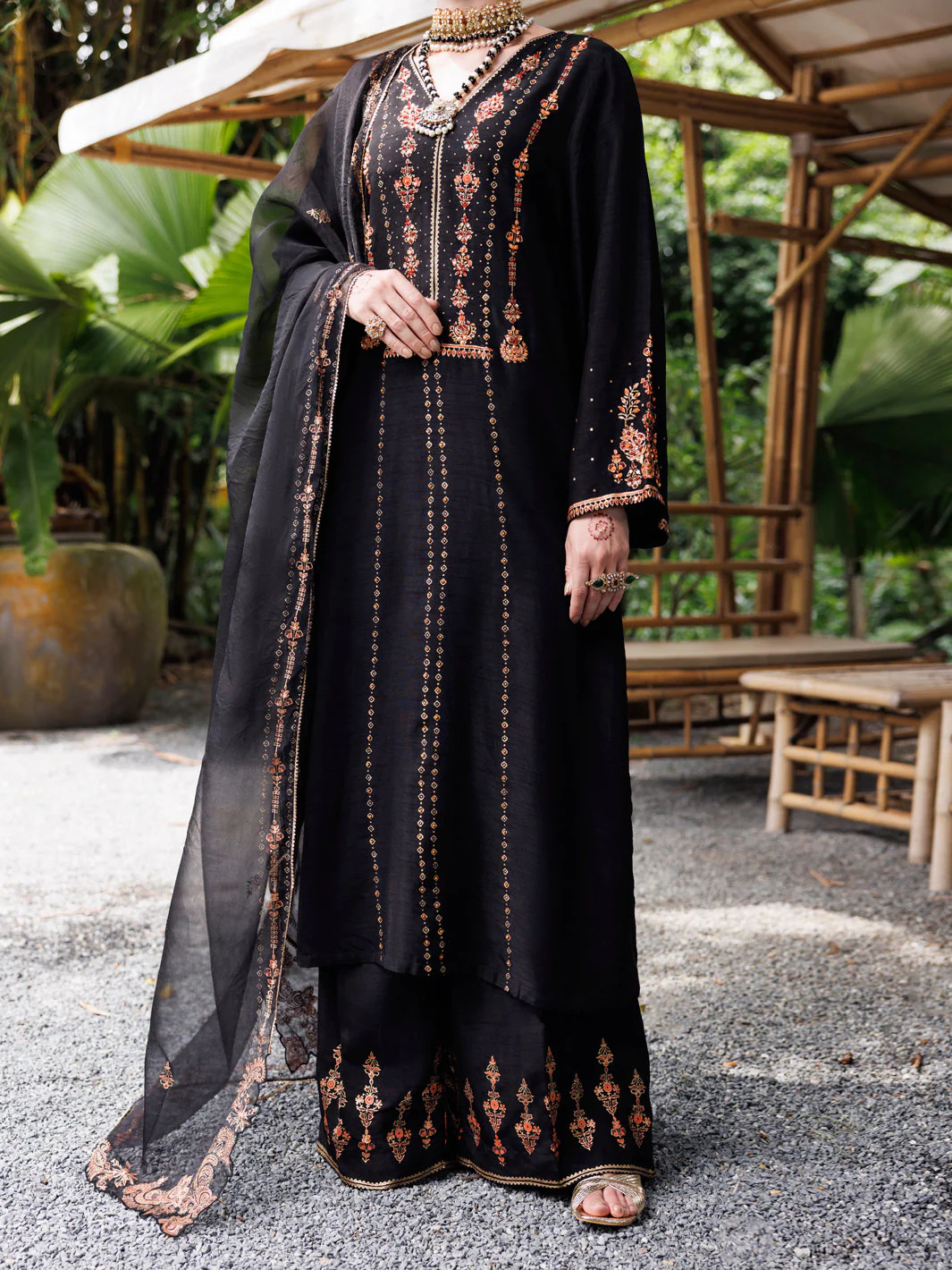 BLACK SHEESHA SILK 3PC STITCHED | ALP-3PS-2031/S AM-3001A