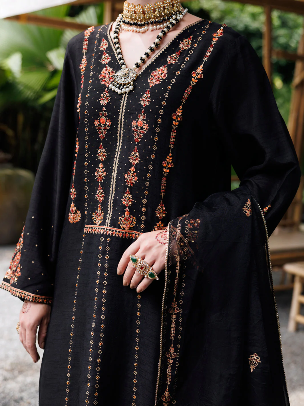 BLACK SHEESHA SILK 3PC STITCHED | ALP-3PS-2031/S AM-3001A - Image 3