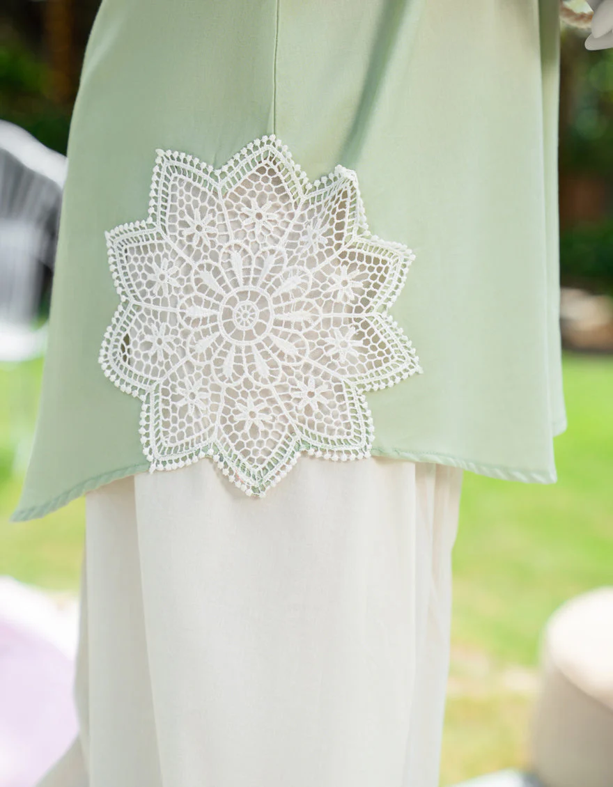 GREEN LAWN KURTI | JJLK-S-JSS-25-437 FB/CROCHET CHIC-02 - Image 4