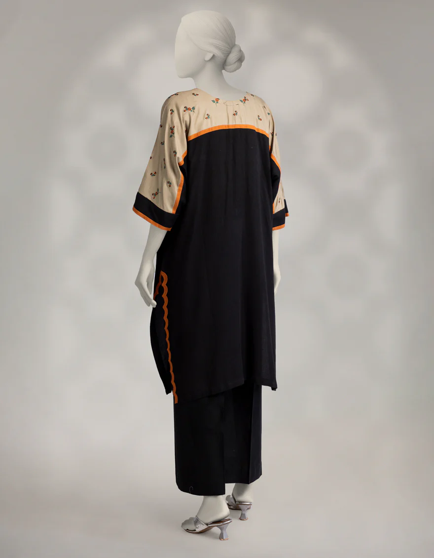 BLACK PASHMINA KURTI | JJLK-W-JSS-25-562 FB/VIBRANT BANDS-01 - Image 3